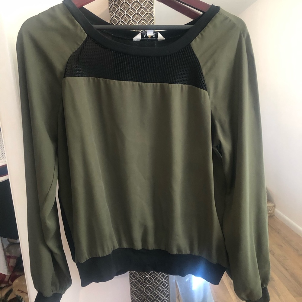 Bloomingdales Landa green and black top